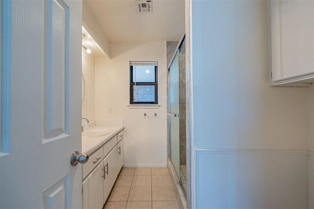 3513 Shannon Drive, Moore, OK 73160