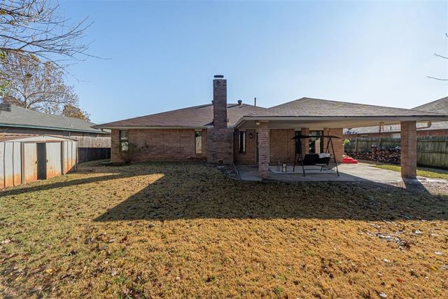 3513 Shannon Drive, Moore, OK 73160
