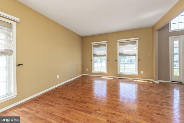 49 TURTLE CREEK DR, Mullica Hill, NJ 08062