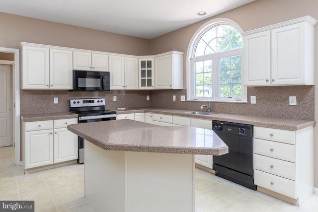 49 TURTLE CREEK DR, Mullica Hill, NJ 08062