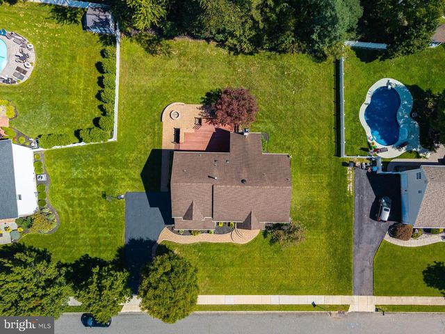 49 TURTLE CREEK DR, Mullica Hill, NJ 08062
