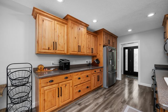 8025 47th Street, Milan, IL 61264