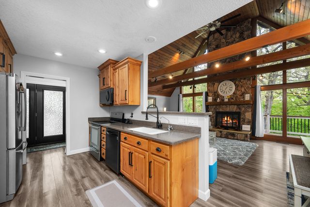 8025 47th Street, Milan, IL 61264