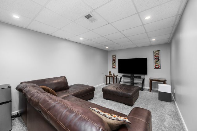 8025 47th Street, Milan, IL 61264