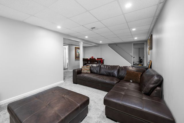 8025 47th Street, Milan, IL 61264