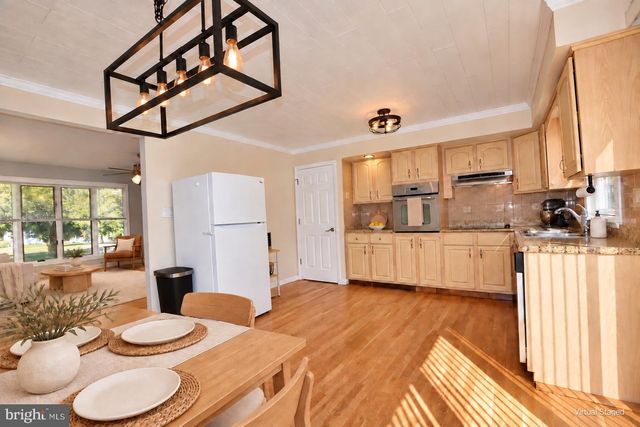 1204 CLAYTON RD, Williamstown, NJ 08094