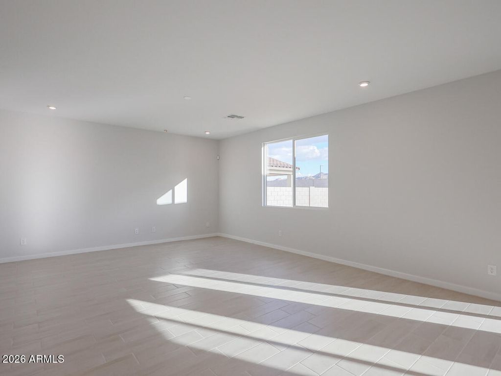 23041 W IRMA Lane, Surprise, AZ 85387 — photo 4