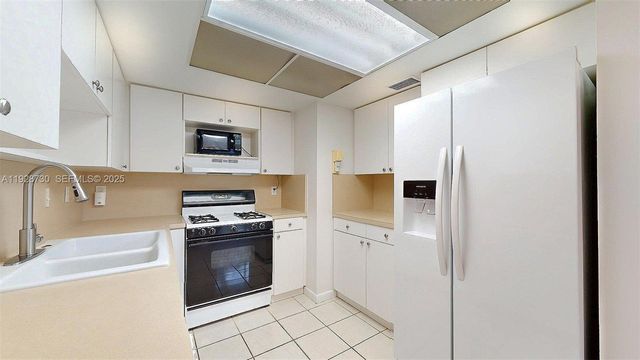 11482 SW 109th Rd 29C, Miami, FL 33176