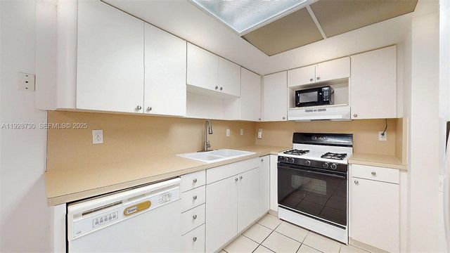 11482 SW 109th Rd 29C, Miami, FL 33176