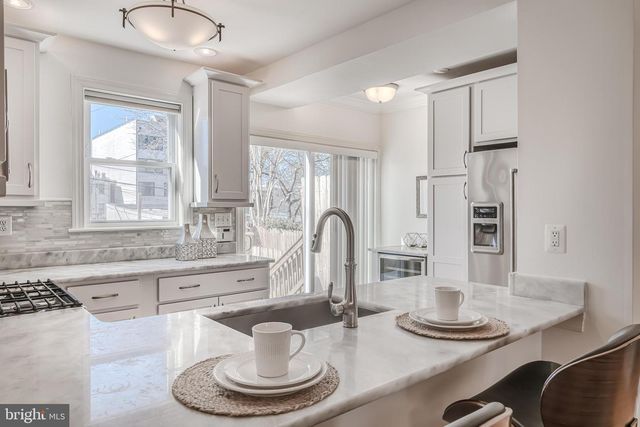 237 16TH ST SE, Washington, DC 20003