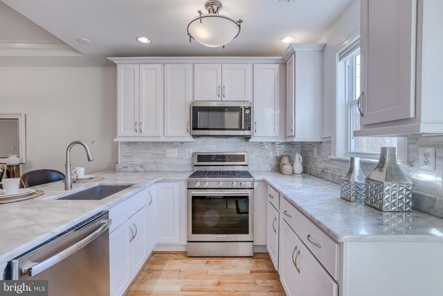 237 16TH ST SE, Washington, DC 20003