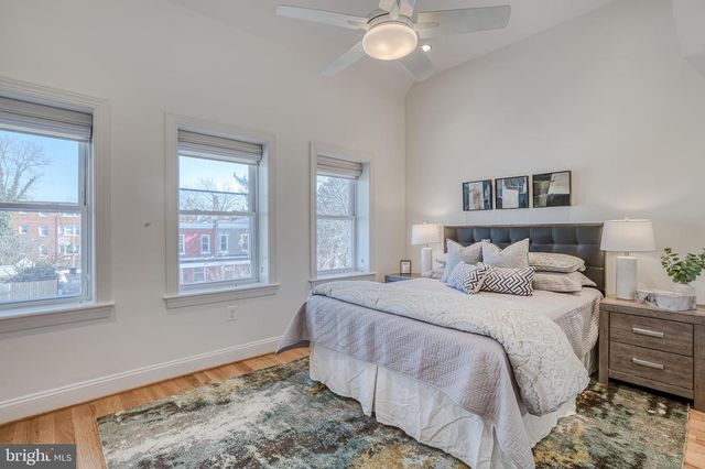 237 16TH ST SE, Washington, DC 20003