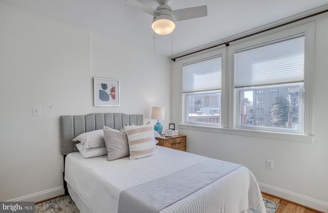 237 16TH ST SE, Washington, DC 20003