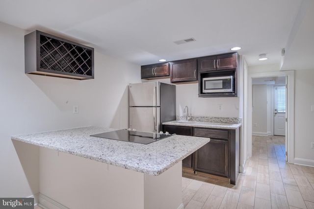 237 16TH ST SE, Washington, DC 20003