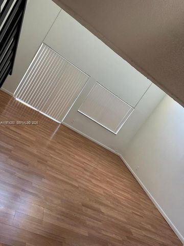 18051 NW 68th Ave J104, Hialeah, FL 33015