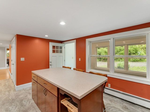 1233 Satterly Road, Ferrisburgh, VT 05456