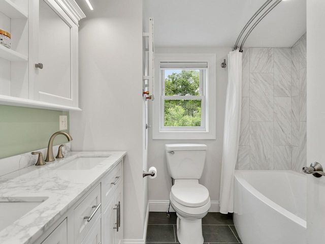 1233 Satterly Road, Ferrisburgh, VT 05456