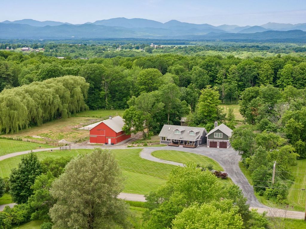 1233 Satterly Road, Ferrisburgh, VT 05456