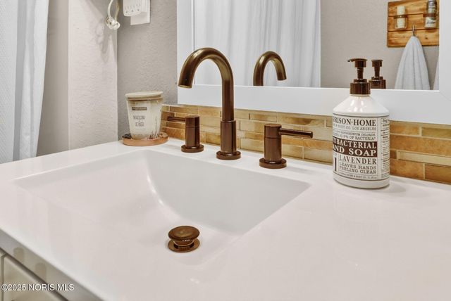 1936 Airport Highway, Toledo, OH 43609