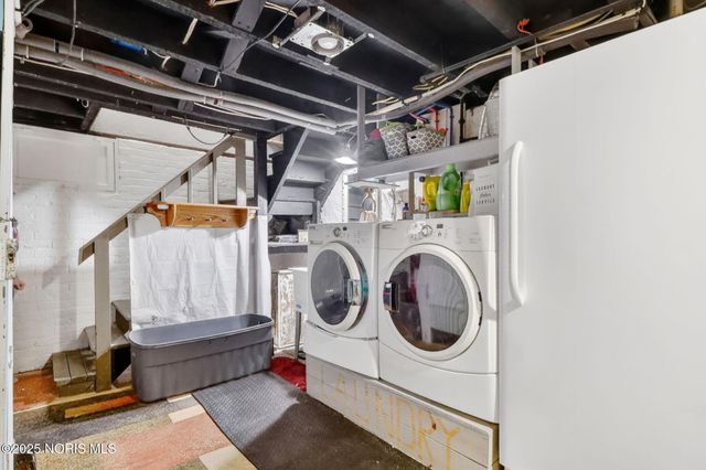 1936 Airport Highway, Toledo, OH 43609