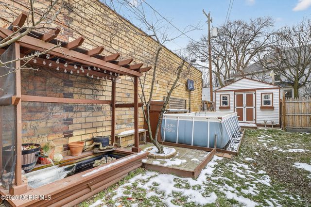 1936 Airport Highway, Toledo, OH 43609