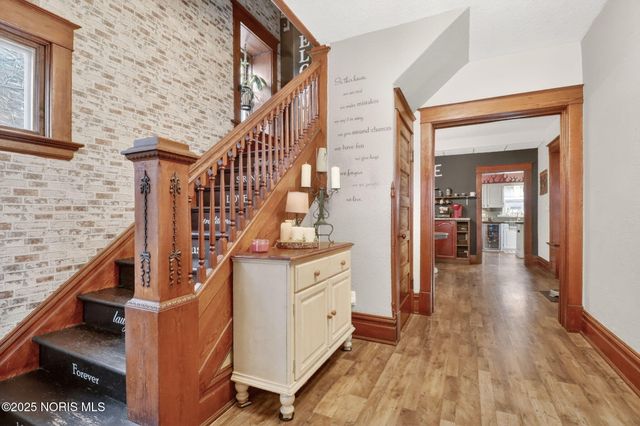 1936 Airport Highway, Toledo, OH 43609