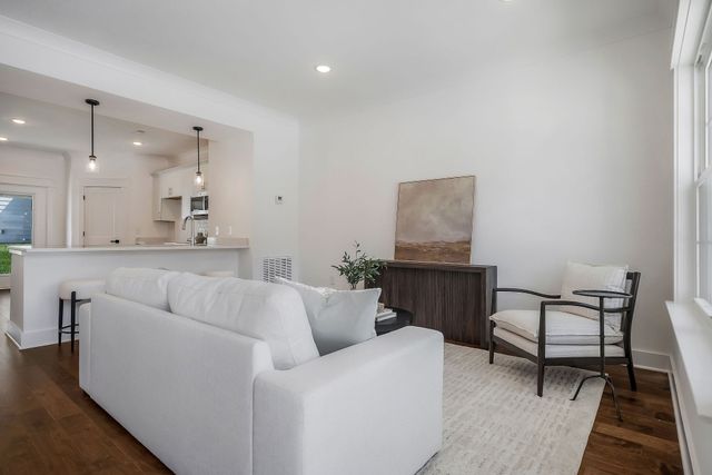 209 S High St Apt 19, Mcminnville, TN 37110