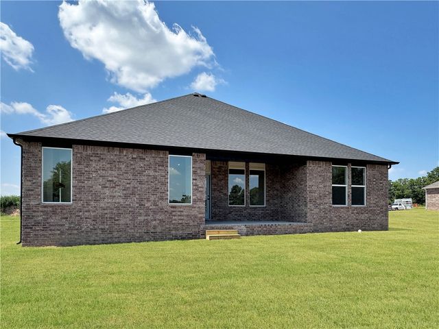 843 Kelleyann Avenue, Springdale, AR 72762