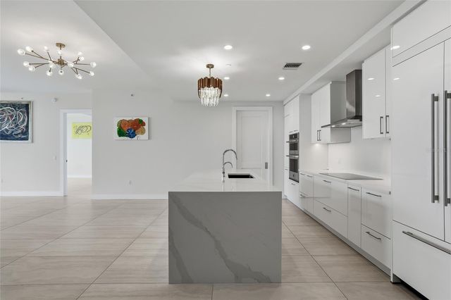 301 1ST STREET S 802, St Petersburg, FL 33701