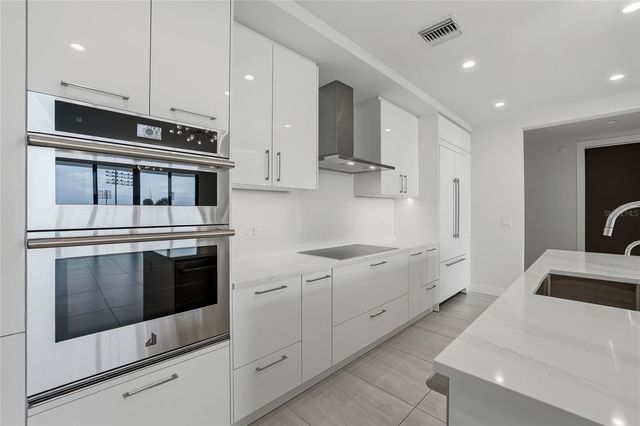 301 1ST STREET S 802, St Petersburg, FL 33701