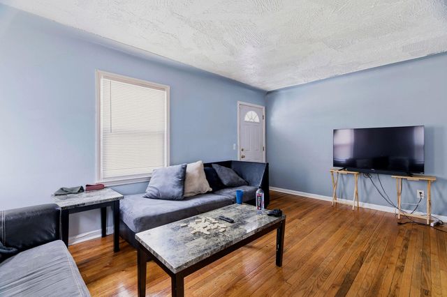 19414 Forrer Street, Detroit, MI 48235