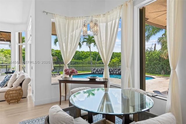 2498 Eagle Run Dr, Weston, FL 33327