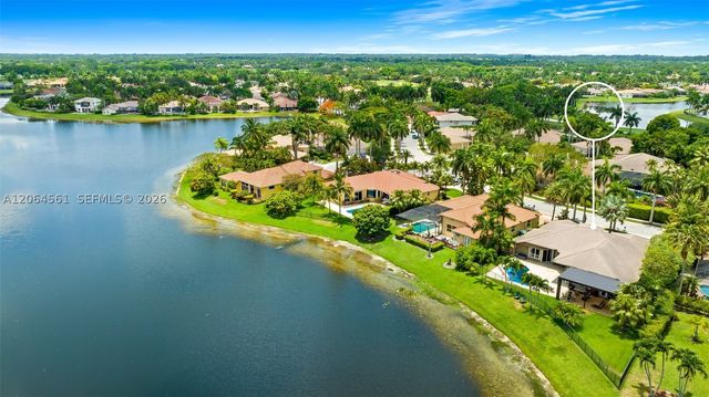 2498 Eagle Run Dr, Weston, FL 33327