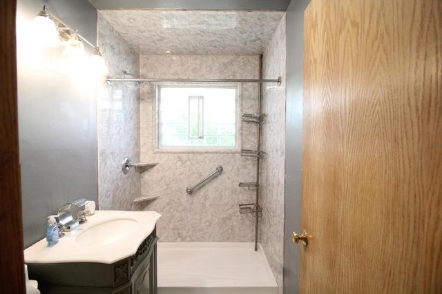 4227 N 71st STREET, Milwaukee, WI 53216