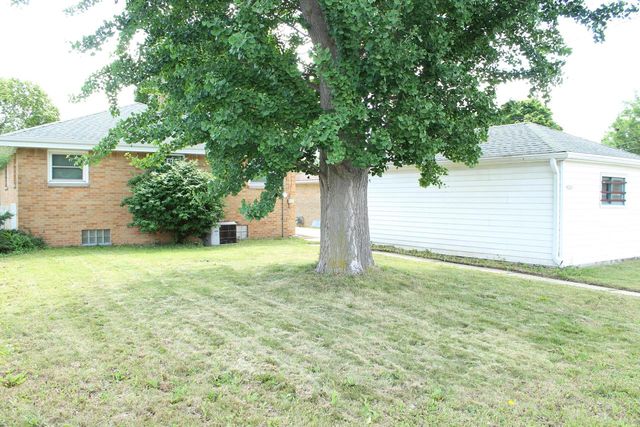 4227 N 71st STREET, Milwaukee, WI 53216