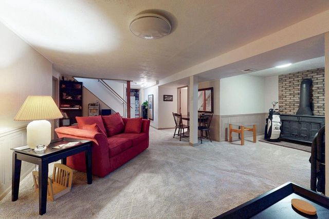 1919 La Crescent Court, La Crosse, WI 54603