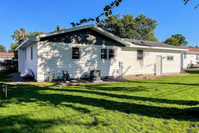 1919 La Crescent Court, La Crosse, WI 54603
