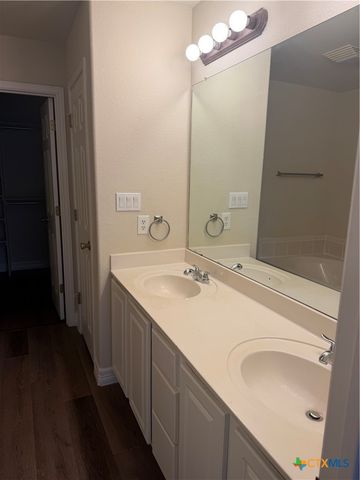 3020 Green Mountain Drive, New Braunfels, TX 78130