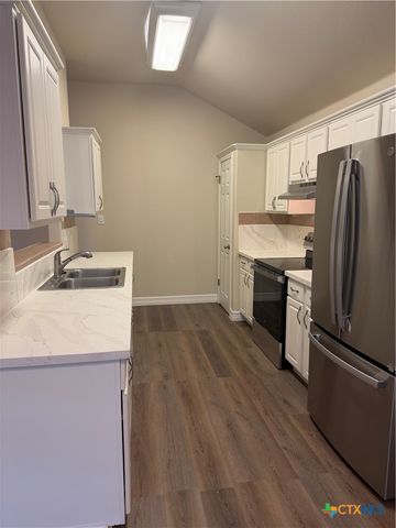 3020 Green Mountain Drive, New Braunfels, TX 78130