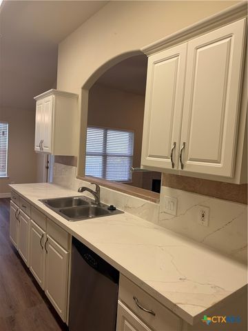 3020 Green Mountain Drive, New Braunfels, TX 78130