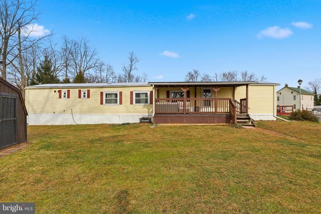 157 LINDA DR, New Oxford, PA 17350