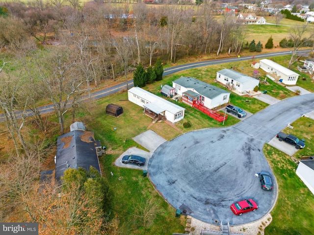 157 LINDA DR, New Oxford, PA 17350