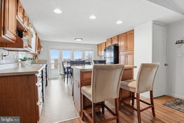 157 LINDA DR, New Oxford, PA 17350