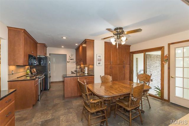 1226 Hyannis Drive, St Louis, MO 63146