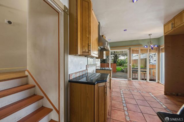 95 South Hill Boulevard, San Francisco, CA 94112