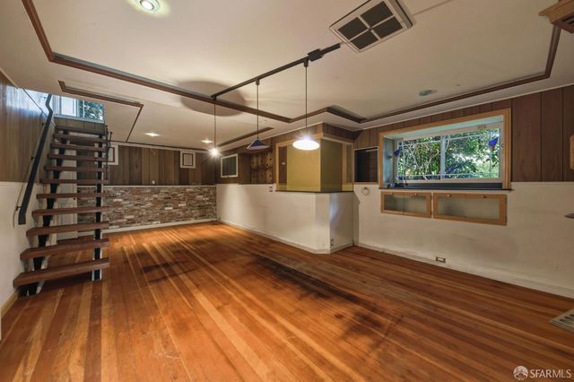 95 South Hill Boulevard, San Francisco, CA 94112