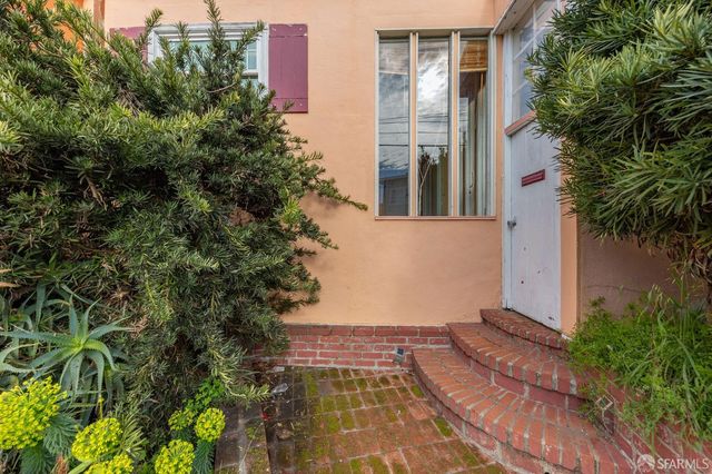 95 South Hill Boulevard, San Francisco, CA 94112