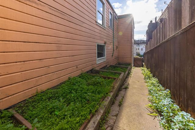 95 South Hill Boulevard, San Francisco, CA 94112