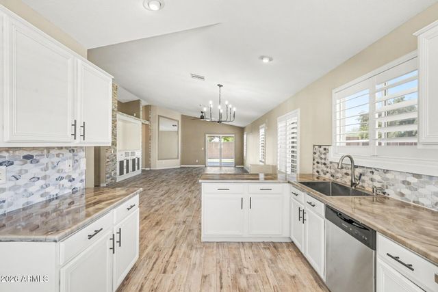 24834 N 36TH Drive, Glendale, AZ 85310