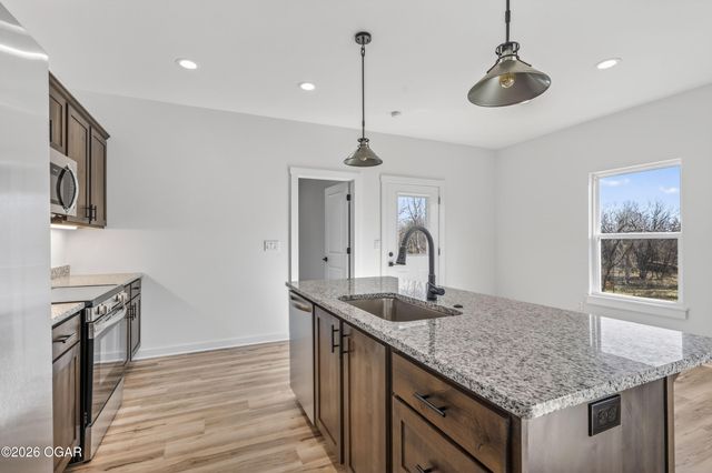 242 Fair Road, Goodman, MO 64843